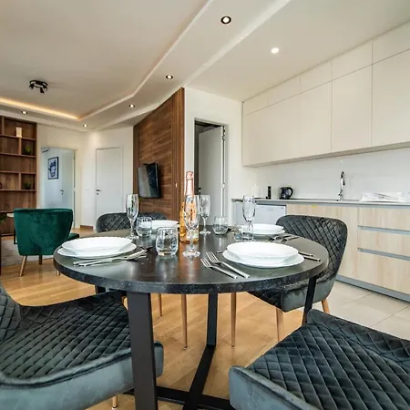 Luxury In Waterfront With Views Apartment Belgrade